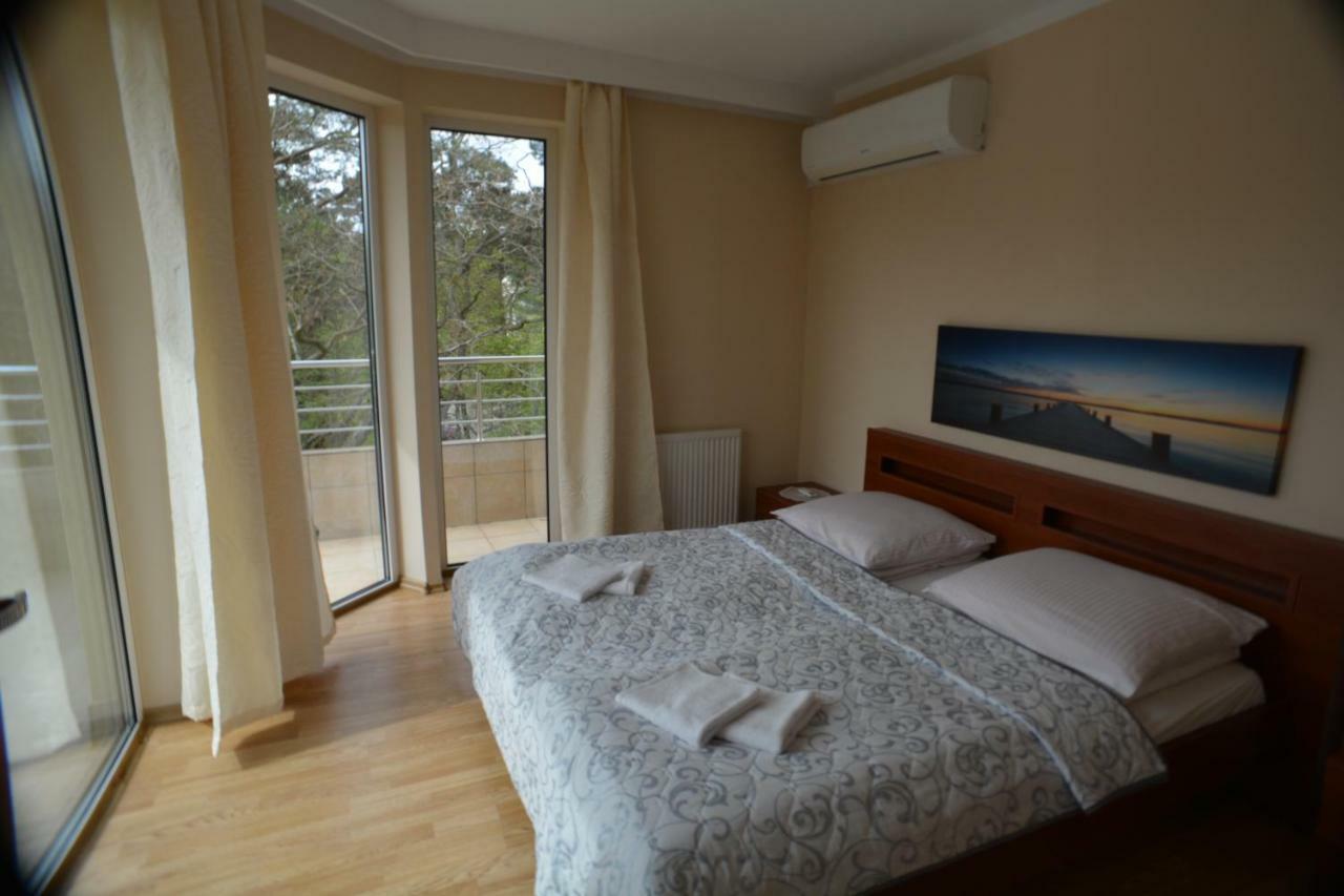 Floryda Jurata Bed and Breakfast Eksteriør billede